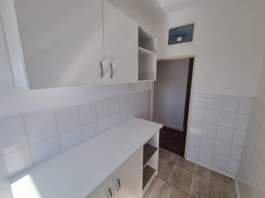 To Let 1 Bedroom Property for Rent in Mowbray Western Cape